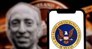 Gary Gensler SEC tenure faces uncertainty as Trump plans regulatory reforms, raising questions about leadership and crypto policies.